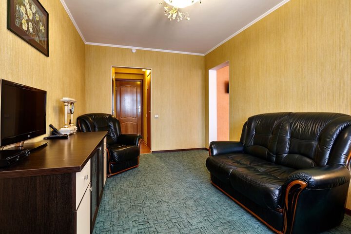 Room 17 of 30