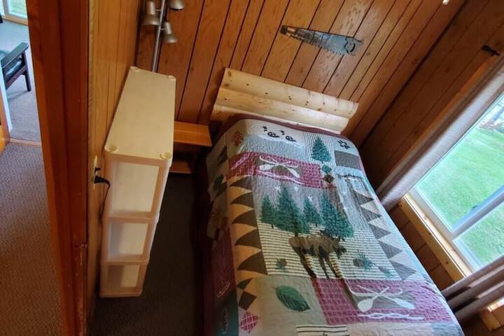 Room 19 of 195