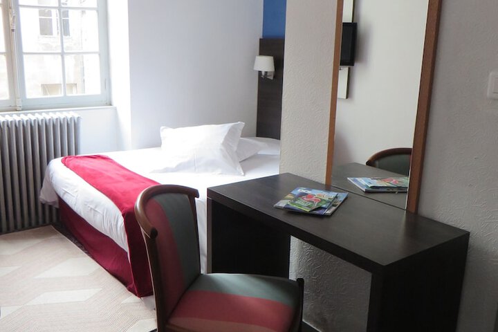Room 4 of 53