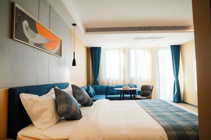 Room 3 of 17
