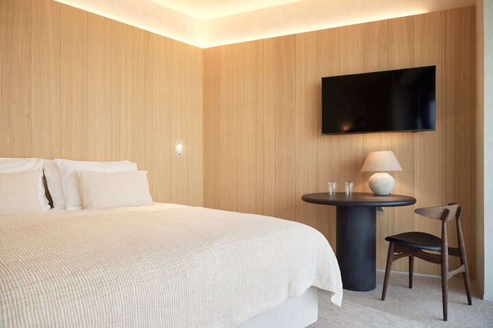 Room 14 of 62