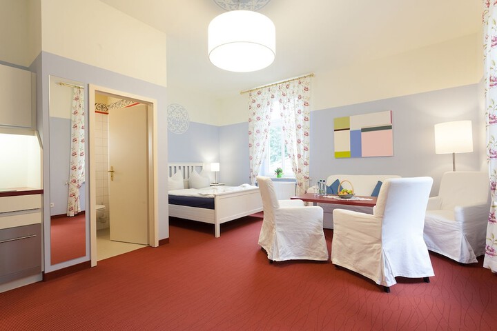Room 17 of 51