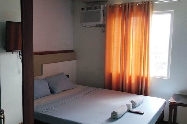Room 6 of 51