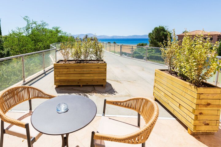 Terrace/Patio 16 of 73