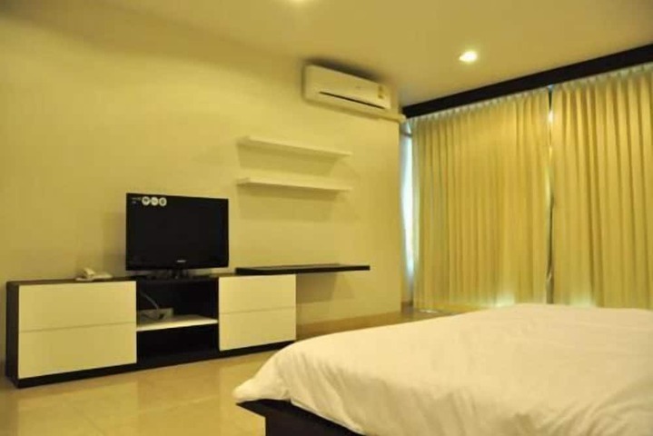 Room 15 of 61