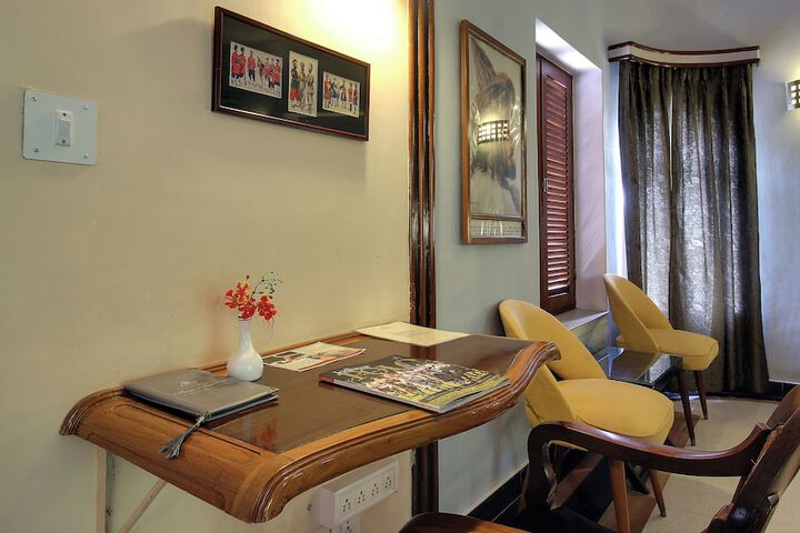 Room 20 of 53