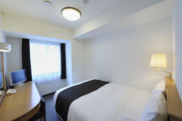 Room 13 of 47