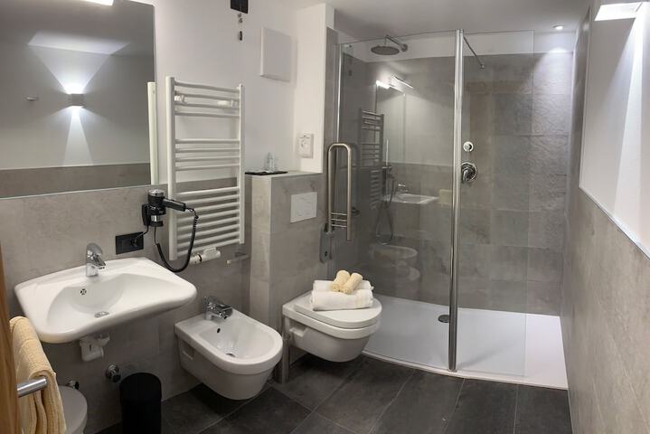 Clean Restrooms
