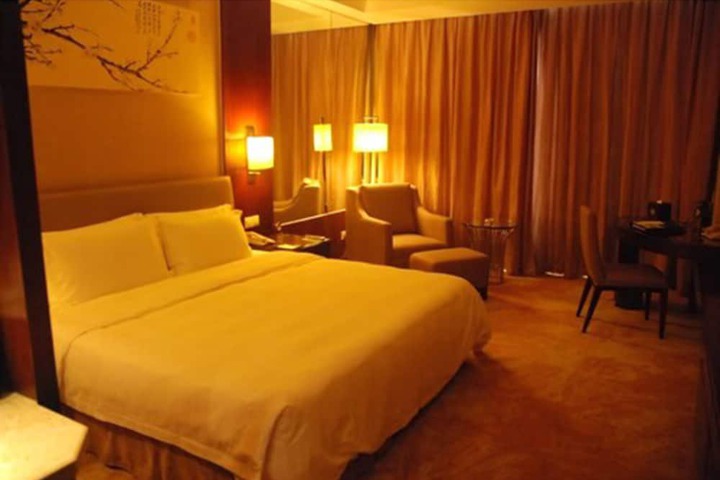 Room 13 of 55