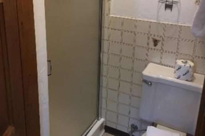 Room 39 of 182