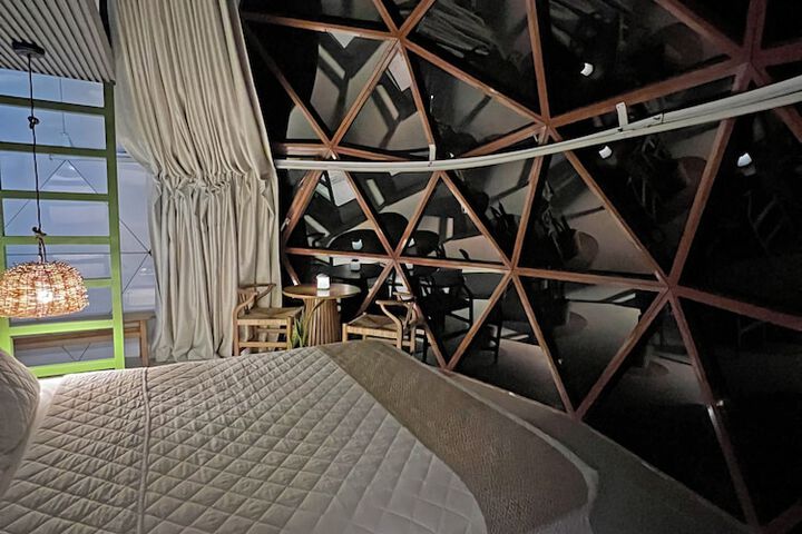 Room 23 of 89