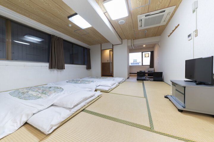 Room 14 of 62