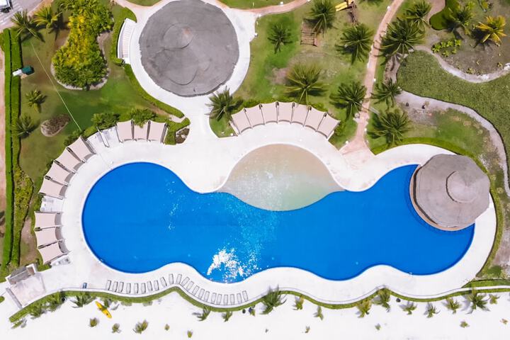 Pool 11 of 27