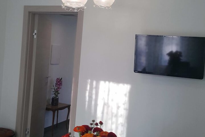 Room 14 of 34