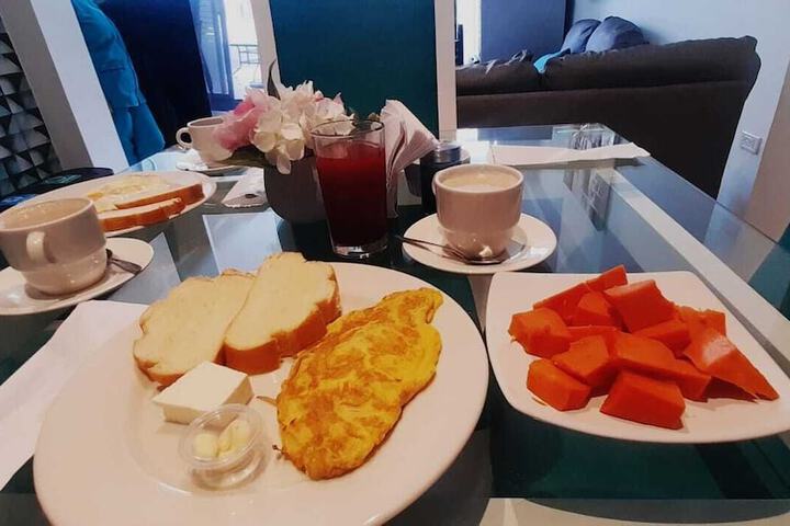 Breakfast/Coffee Service 15 of 16