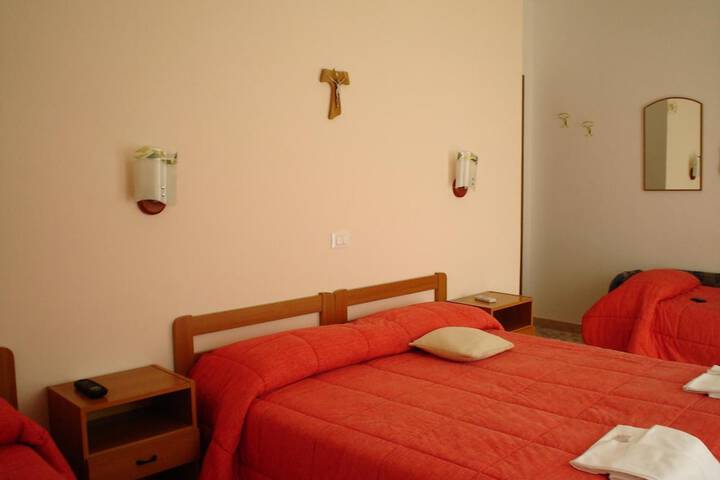 Room 30 of 51