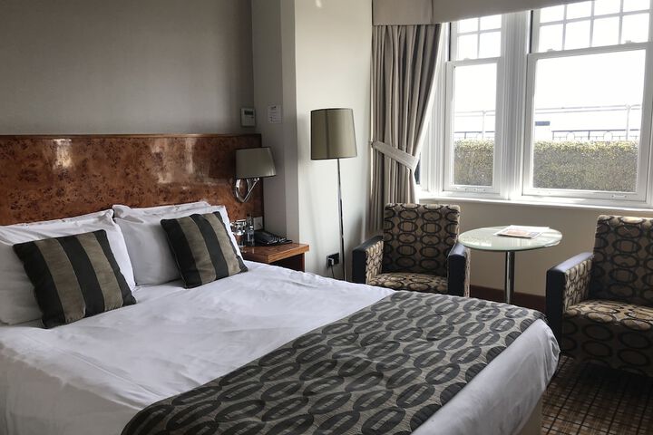 Room 3 of 72
