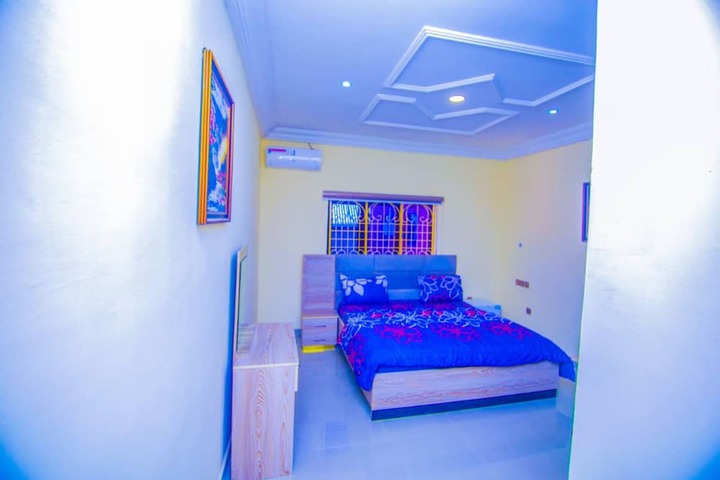 Room 3 of 11