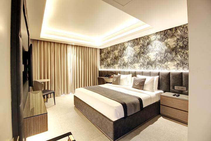 Room 19 of 32