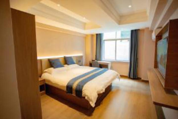 Room 19 of 21