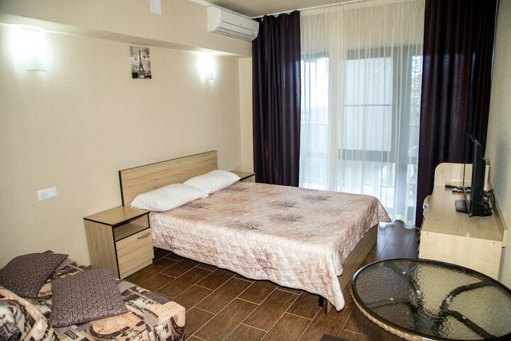 Room 42 of 95