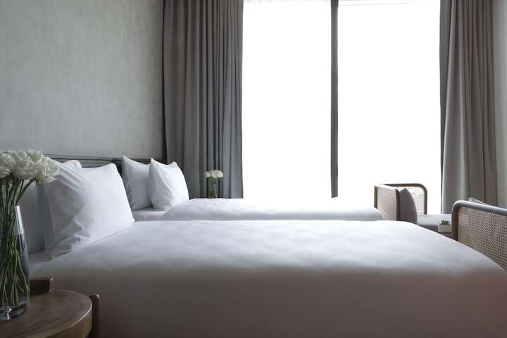 Room 13 of 78