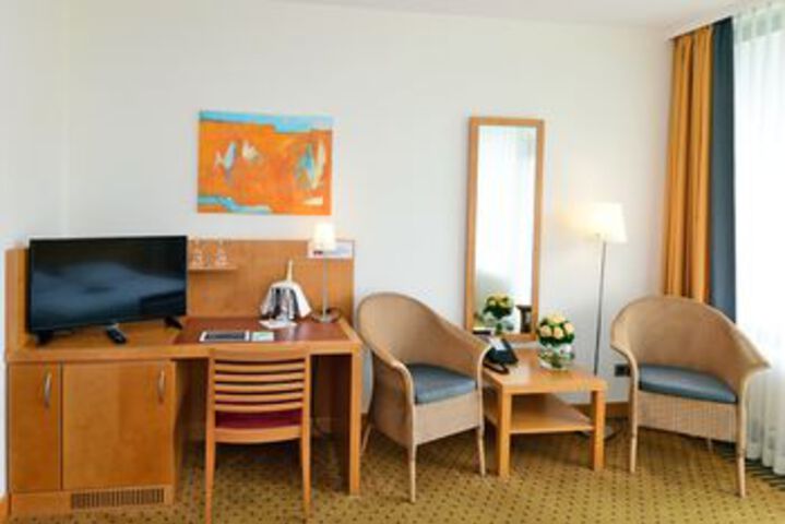 Hotel Suite Photo