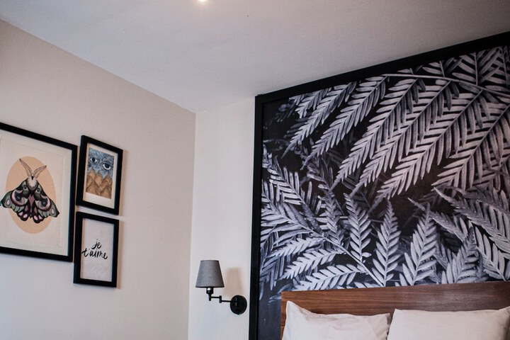 Room 8 of 32