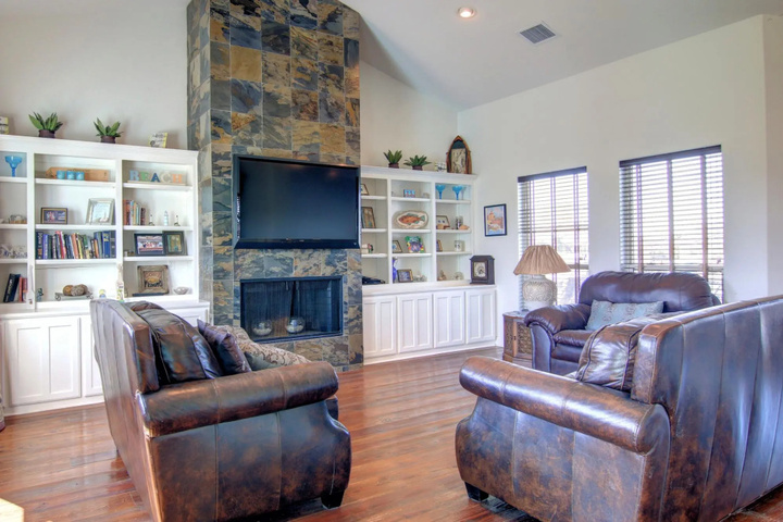 Exterior of Fishin & Jamin 227rp Home