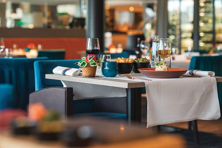 Dining 44 of 63