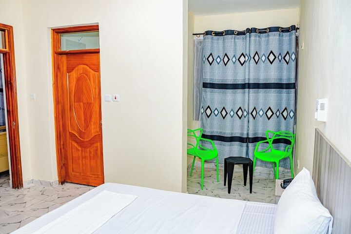 Room 14 of 49