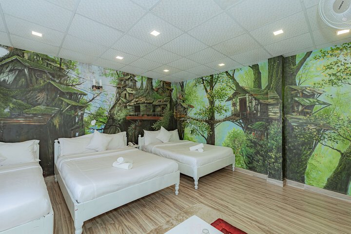 Room 13 of 57