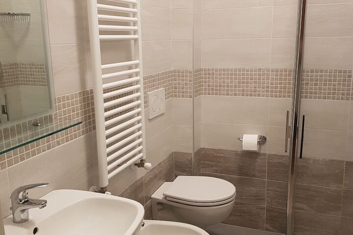 Room 17 of 26