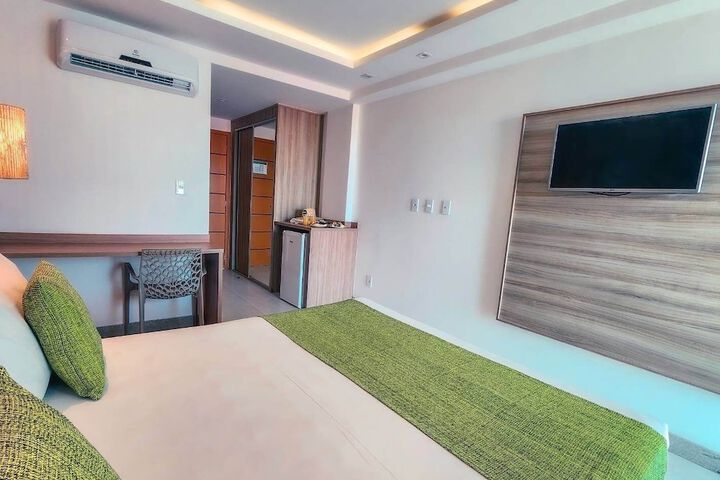 Room 28 of 135
