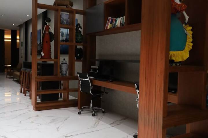 Business Center 148 of 176
