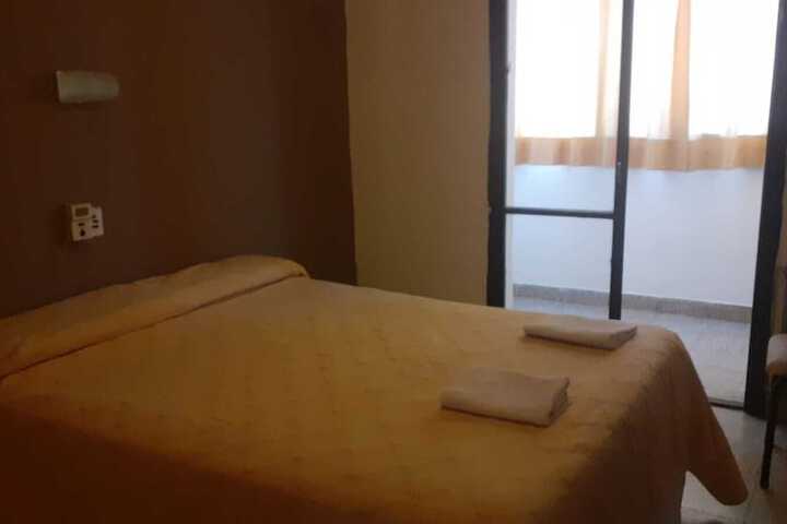 Room 6 of 6