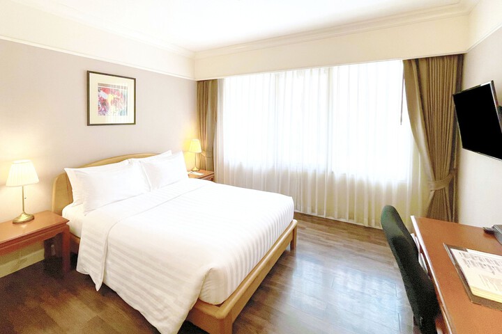 Room 2 of 58