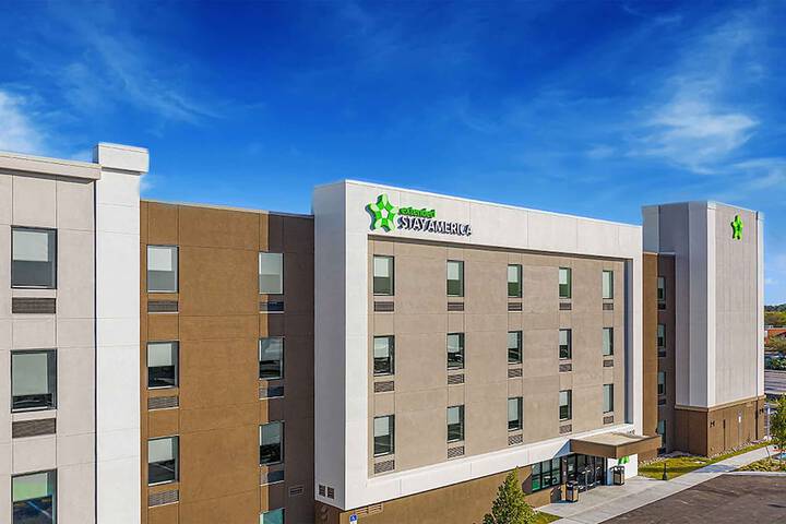 Hotel 62 of 64