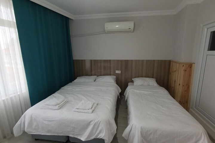 Room 12 of 49