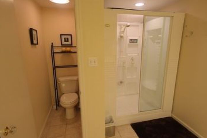 Room 4 of 78