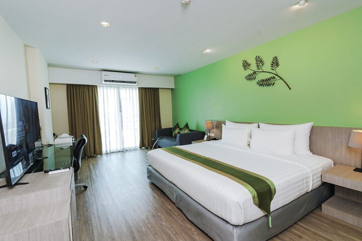 Room 5 of 34