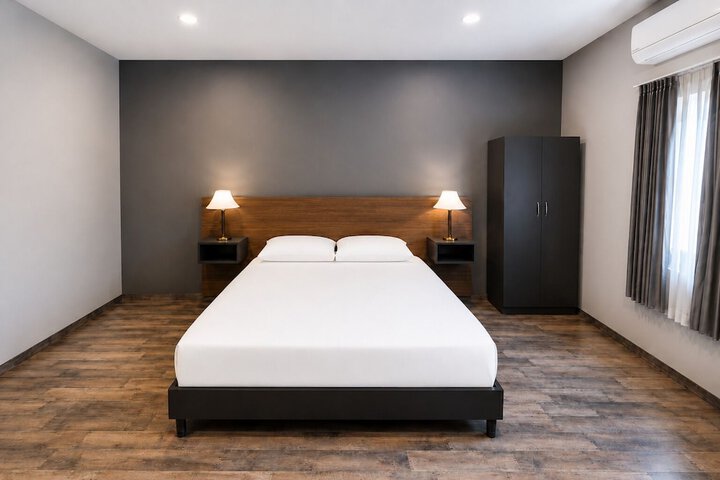 Room 2 of 63
