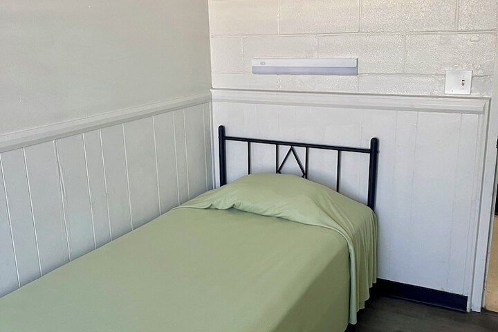 Room 19 of 35