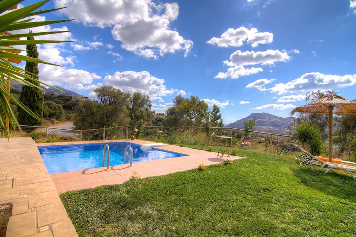 Pool 63 of 74