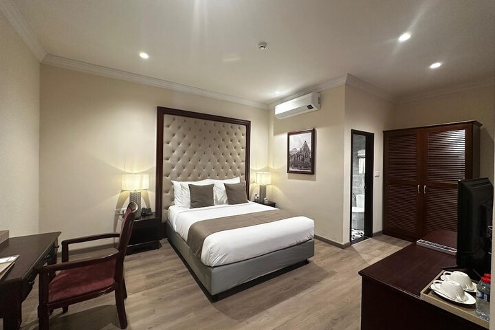 Room 35 of 99