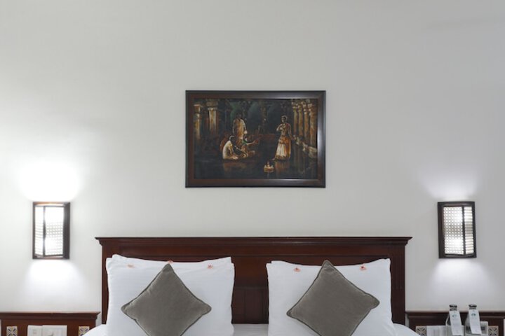 Room 24 of 85