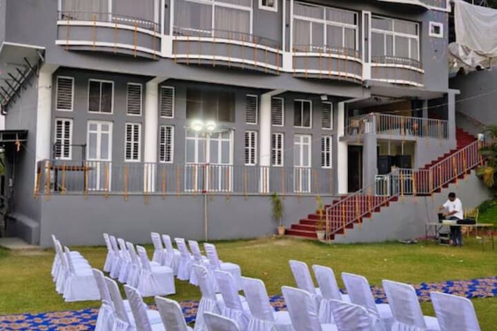 Hotel 70 of 72