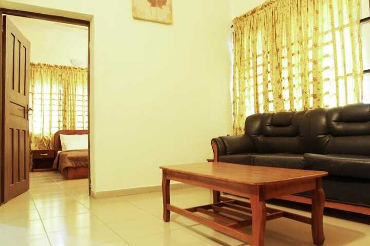 Room 10 of 15