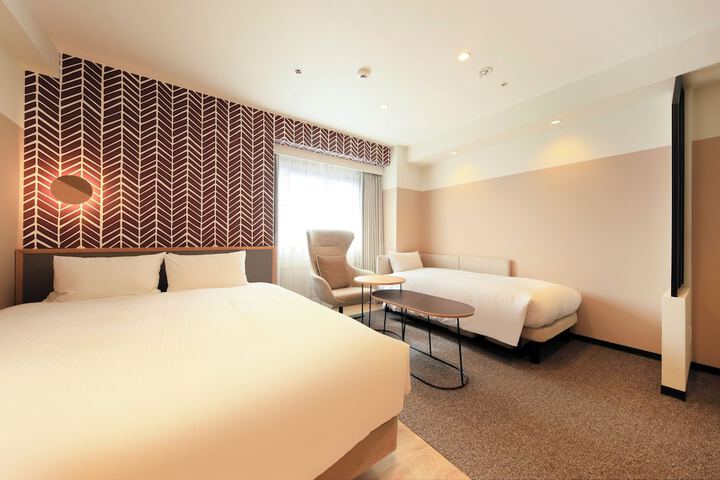 Room 15 of 53
