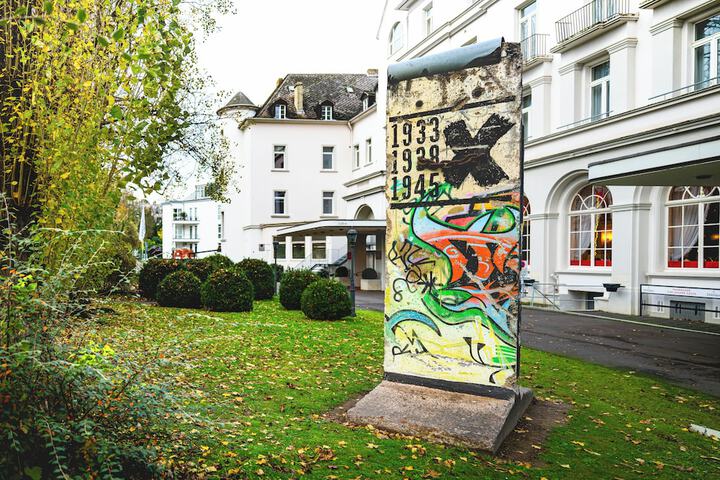 Room 46 of 84